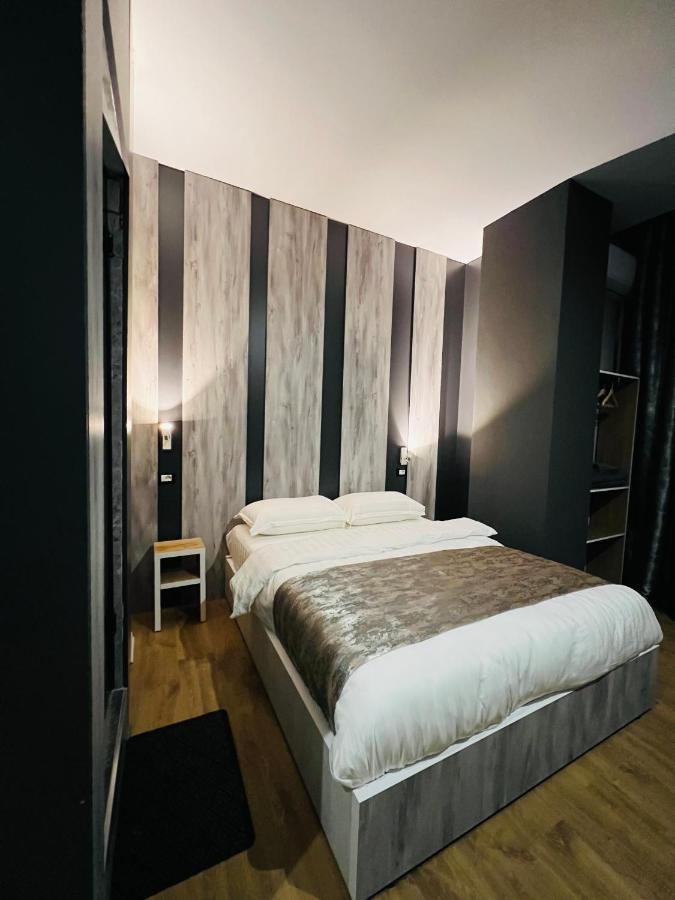 Colombia Apartments&Rooms Дуррес Экстерьер фото